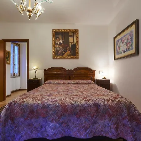Casa Di Mezzo 